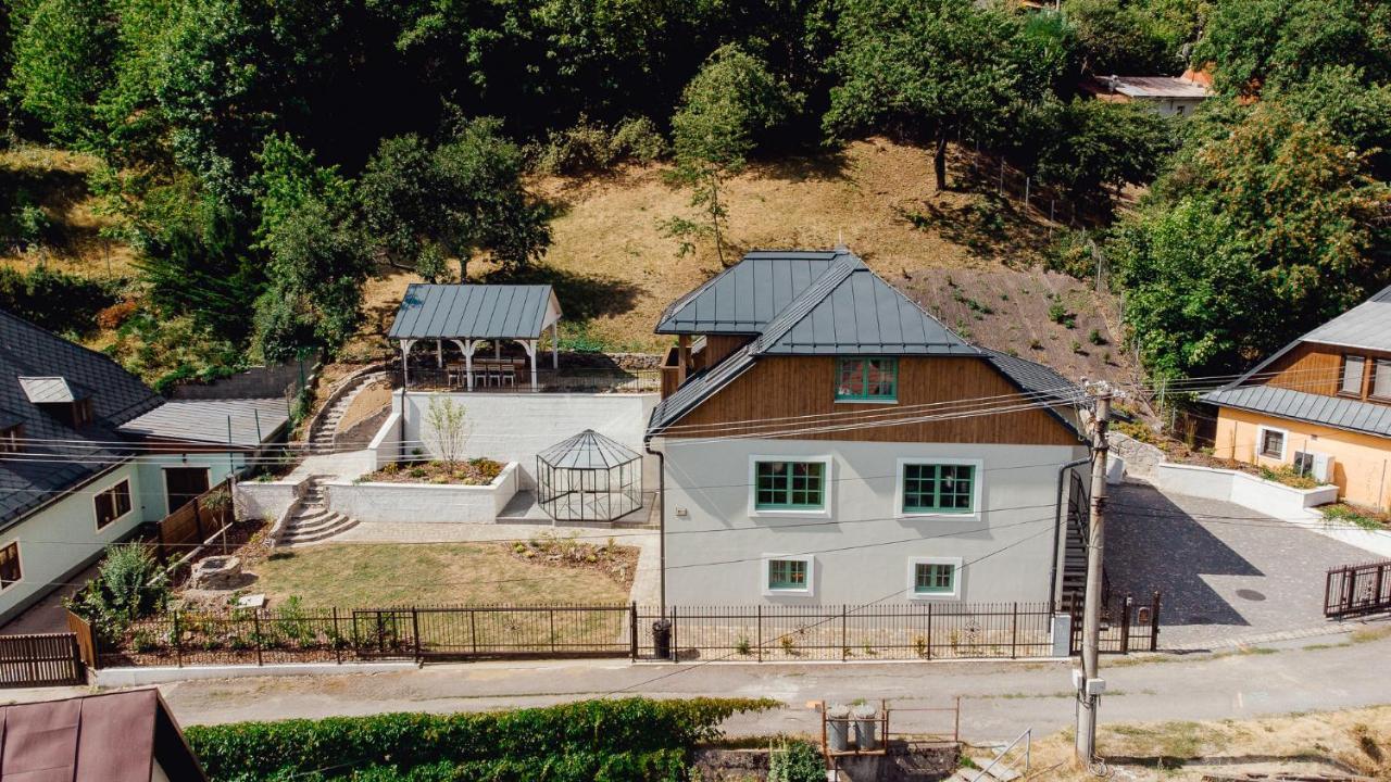 Vila Cornelia Banská Štiavnica Exteriör bild